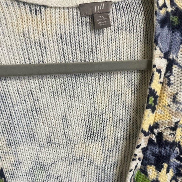 J. Jill Yellow Blue Floral V Neck Button Cardigan Sweater Size 2X - Picture 2 of 2